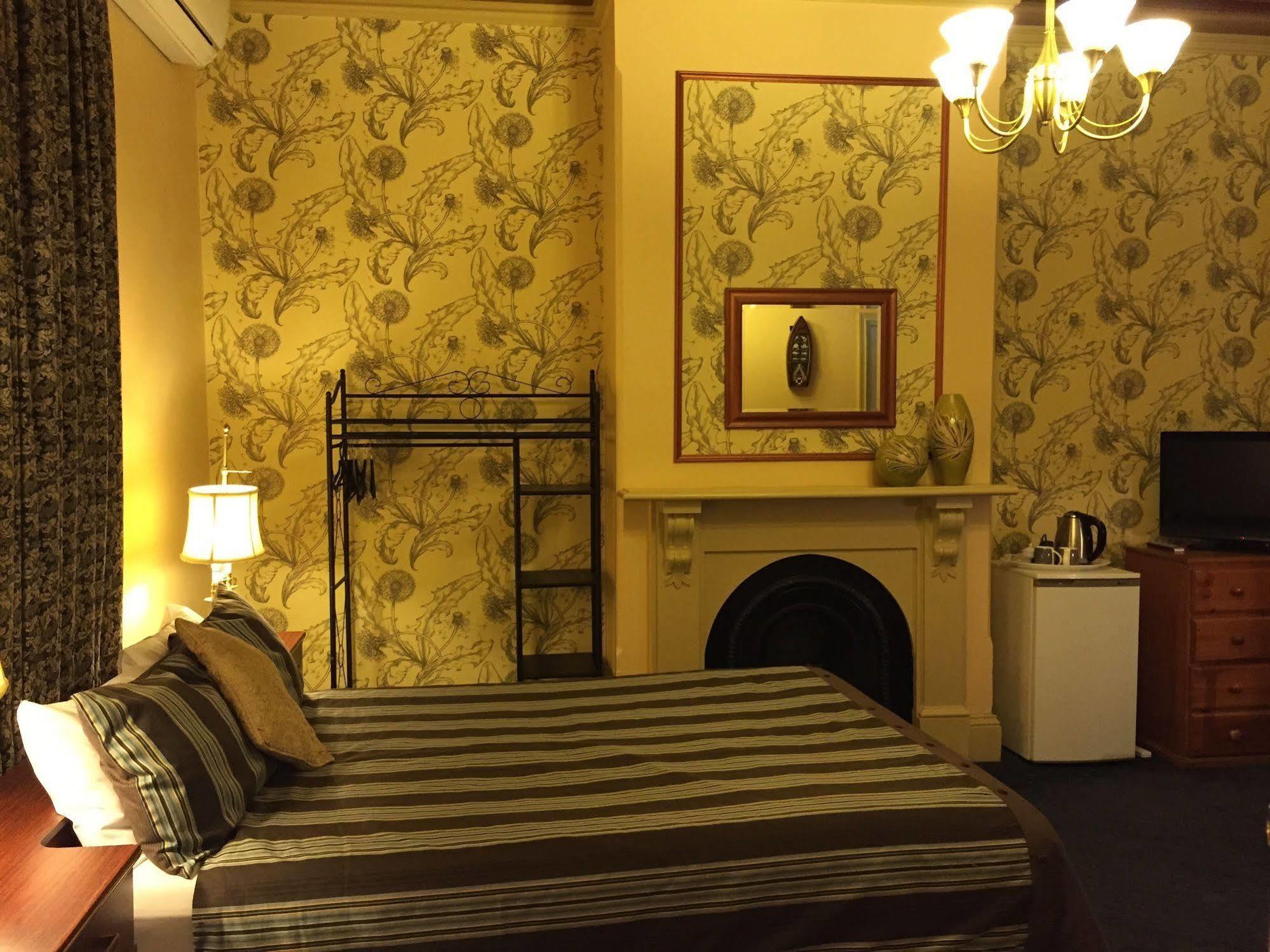 Terrace Central B&B Hotel Фримантл Экстерьер фото